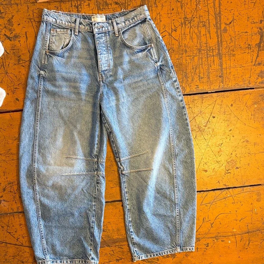 We The Free Denim Jeans with Brass Details - Picture 5 of 10